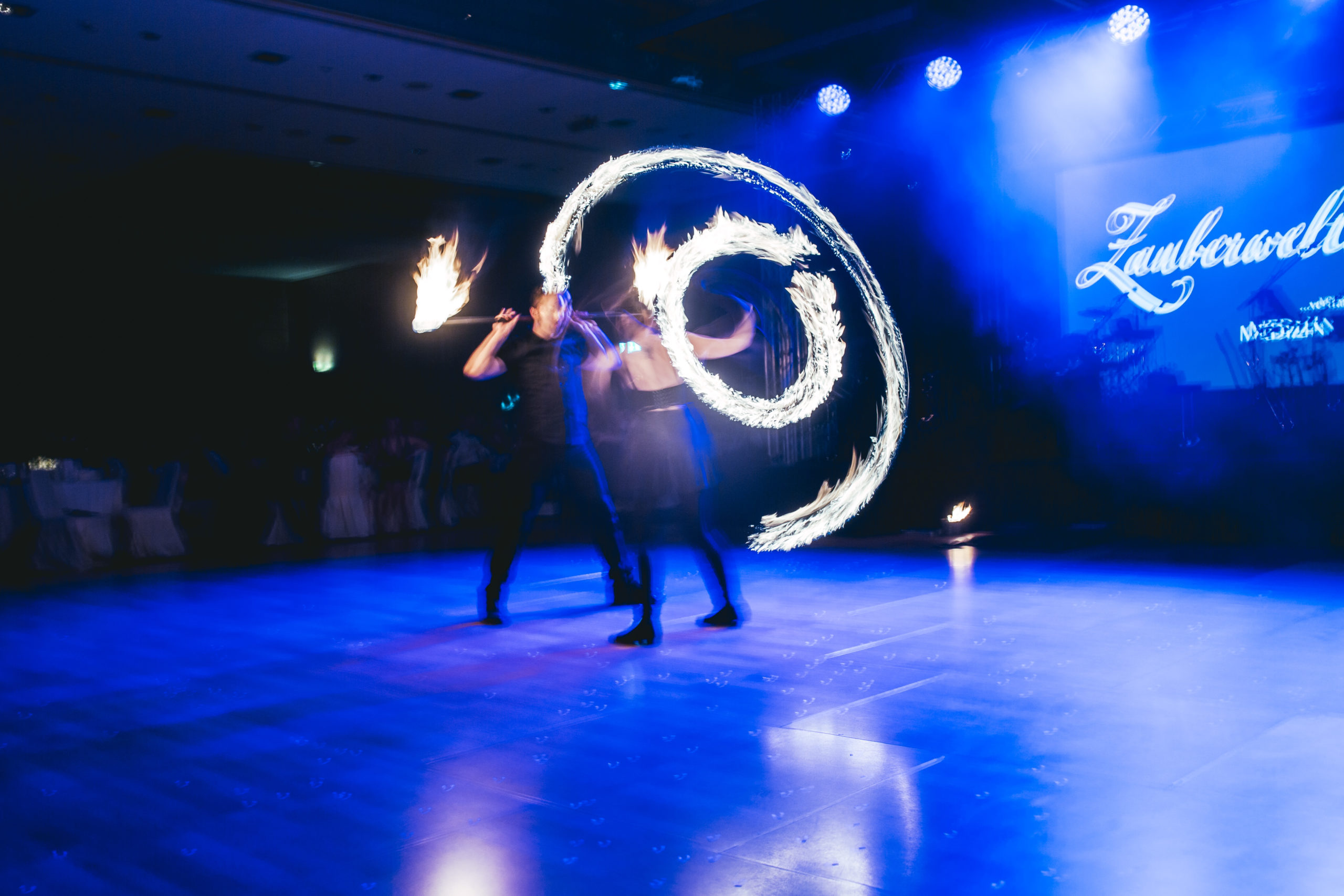 Medizienerball_2019_Saal_294